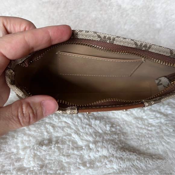 MICHAEL KORS LOGO brown/AcornWomans Belt Bag.Great Fall Colors.Gold Hardware.NWT - Picture 7 of 11